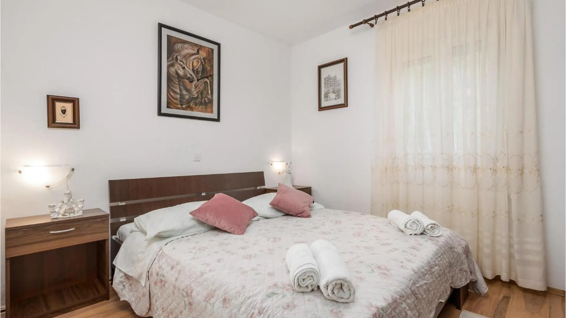 بيت للعطل Awesome Home In Medveja With House Sea View
