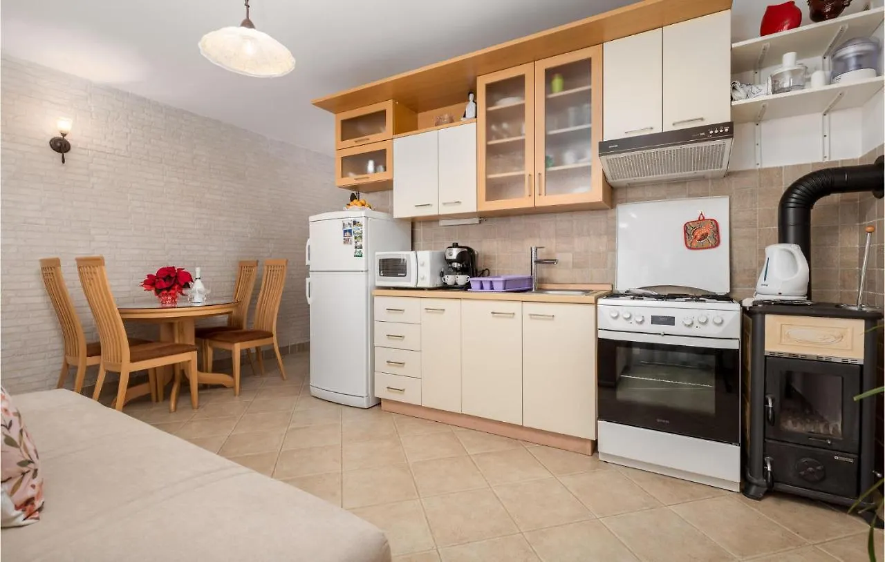 Holiday home Awesome Home In Medveja With House Sea View